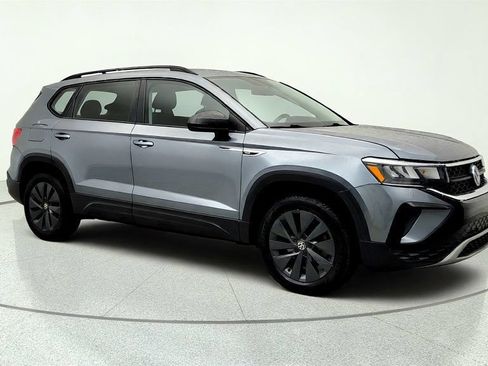Used 2022 Volkswagen Taos S FWD image 3