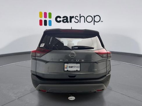 Used 2023 Nissan Rogue S image 4