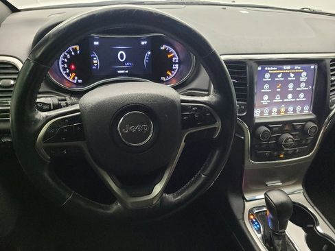 Used 2018 Jeep Grand Cherokee Limited image 22