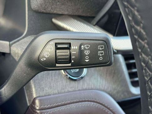 Used 2025 Ford Explorer Platinum image 25