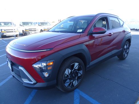 Used 2025 Hyundai Kona SEL image 1