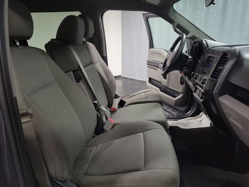 Used 2017 Ford F150 XLT image 24