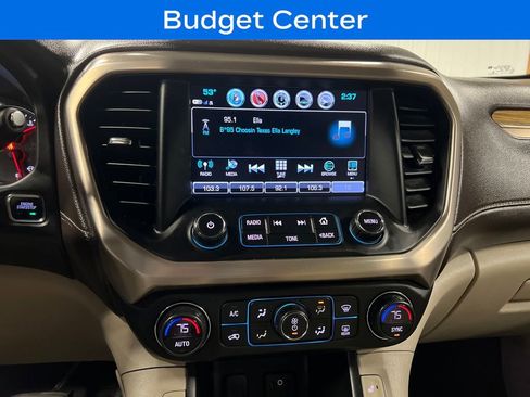 Used 2018 GMC Acadia Denali image 23