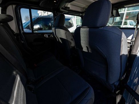 New 2026 Jeep Gladiator Sport AWD/4WD image 22