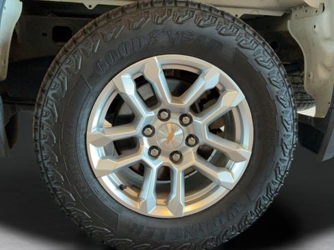 Used 2022 GMC Sierra 1500 SLE AWD/4WD image 40