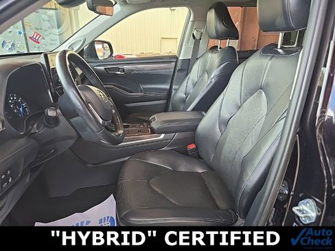Used 2021 Toyota Highlander Limited image 27