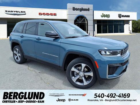 New 2026 Jeep Grand Cherokee Limited AWD/4WD image 1