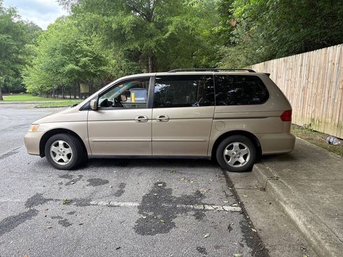 Used 2001 Honda Odyssey EX image 3
