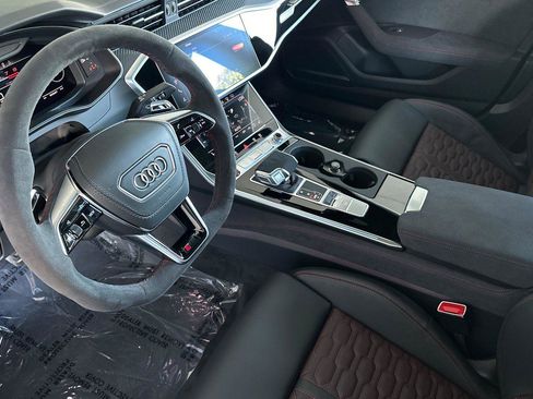 New 2026 Audi RS 7 Performance image 9