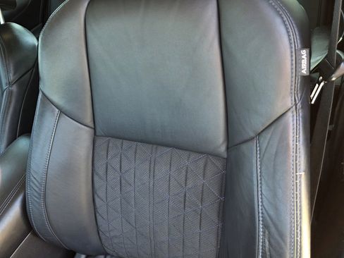 Used 2017 Nissan Maxima SR image 13