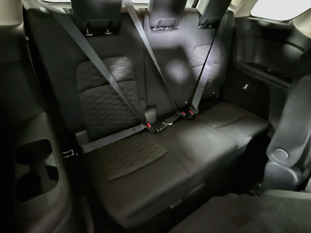 Used 2022 Nissan Pathfinder SV w/ SV Premium Package AWD/4WD image 30