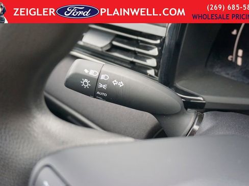 Used 2025 Toyota Camry LE image 23