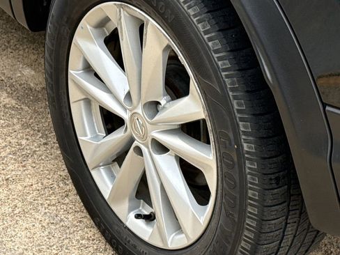 Used 2018 Nissan Rogue Sport S w/ S Appearance Package image 8