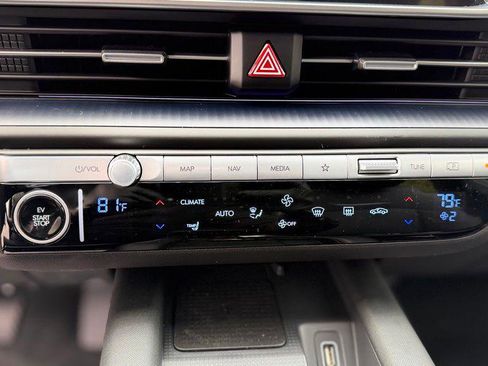 New 2025 Hyundai Ioniq 6 SEL image 18