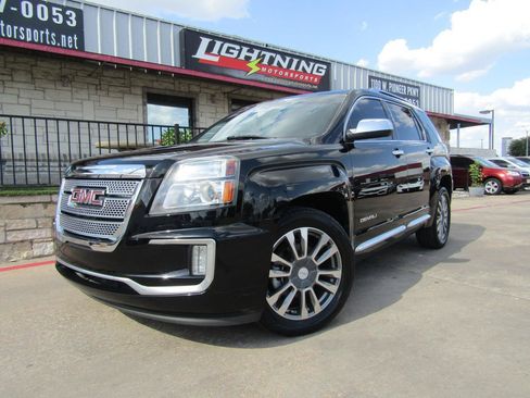 Used 2017 GMC Terrain Denali FWD image 1