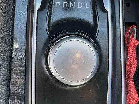 Used 2019 Chrysler 300 Touring w/ Sport Appearance Package RWD image 21
