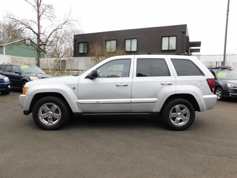 Used 2006 Jeep Grand Cherokee Limited image 23