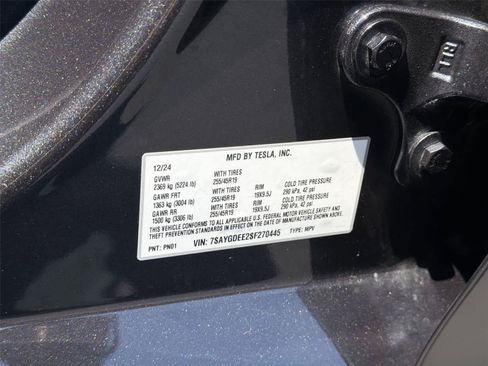 Used 2025 Tesla Model Y Long Range AWD/4WD image 22