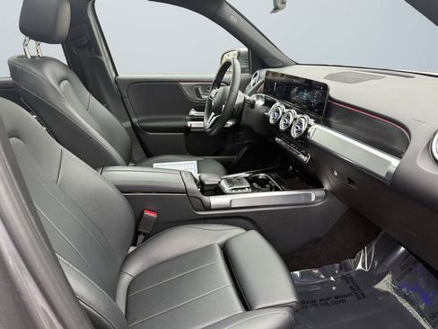 Used 2021 Mercedes-Benz GLB 250 GLB 250 image 15