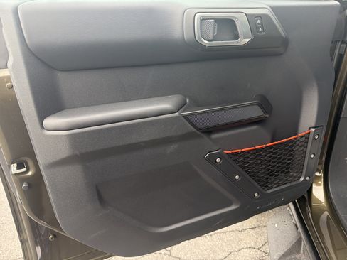 New 2025 Ford Bronco Raptor image 16