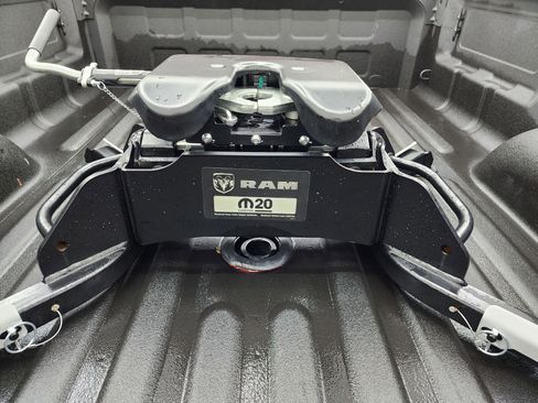 Used 2022 RAM 3500 Big Horn w/ Level C Equiment Group image 33