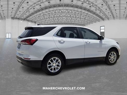 Used 2024 Chevrolet Equinox LT AWD/4WD image 7