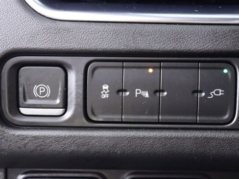 Used 2021 Chevrolet Tahoe LS RWD image 11