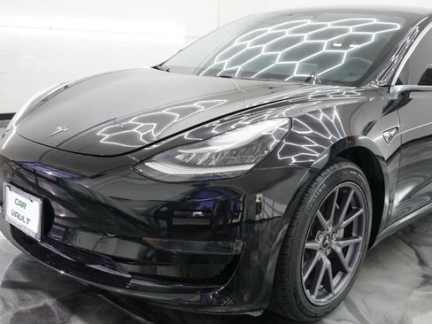 Used 2018 Tesla Model 3 Long Range AWD/4WD image 7