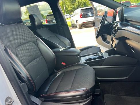 Used 2025 Ford Escape ST-Line Select AWD/4WD image 24