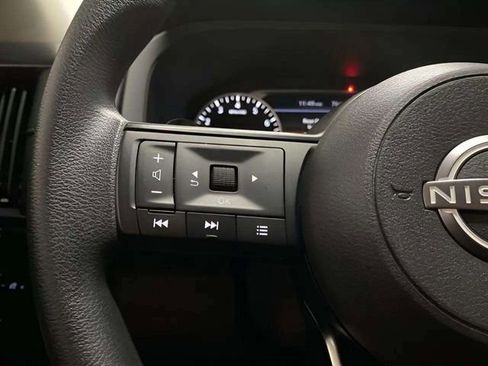 Used 2023 Nissan Pathfinder S AWD/4WD image 43