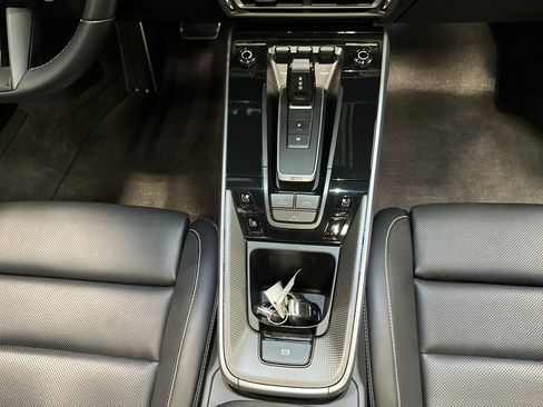 Used 2021 Porsche 911 Turbo S image 21