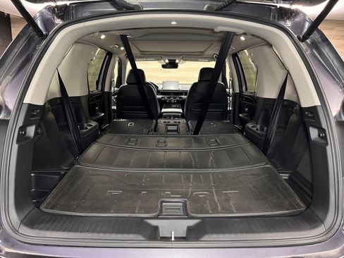 Used 2025 Honda Pilot Touring image 25