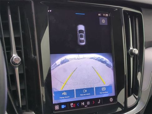 Used 2024 Volvo S60 B5 Core image 30