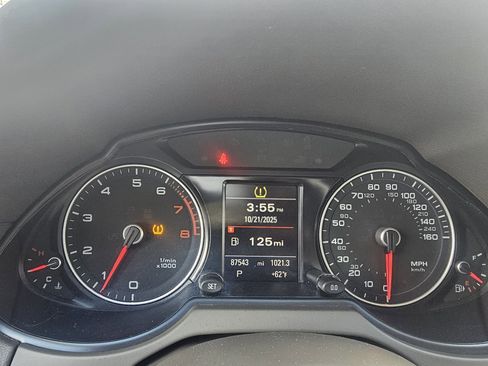 Used 2016 Audi Q5 2.0T Premium Plus w/ Technology Package image 24