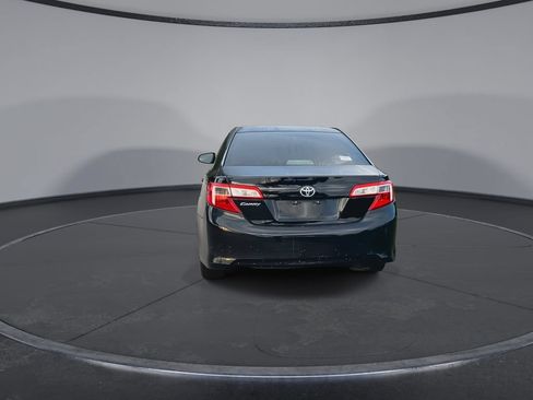 Used 2014 Toyota Camry FWD image 7
