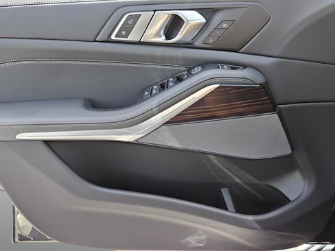 New 2026 BMW X5 sDrive40i image 29