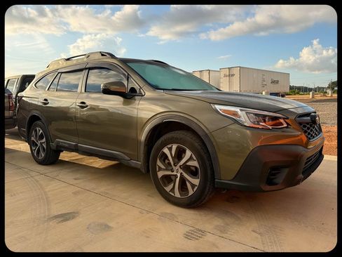 Used 2020 Subaru Outback Limited w/ Popular Package #2 AWD/4WD image 2
