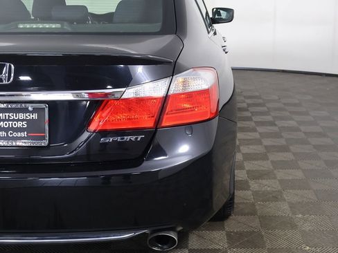 Used 2015 Honda Accord Sport image 11