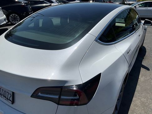 Used 2019 Tesla Model 3 Mid Range RWD image 78