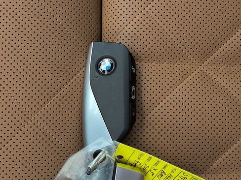 Used 2025 BMW X5 xDrive40i w/ M Sport Package image 38