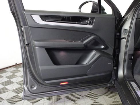 Certified 2026 Porsche Cayenne Coupe image 15