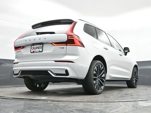 New 2026 Volvo XC60 T8 Ultra w/ Climate Package image 37