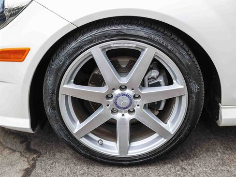Used 2013 Mercedes-Benz C 250 Sedan image 12
