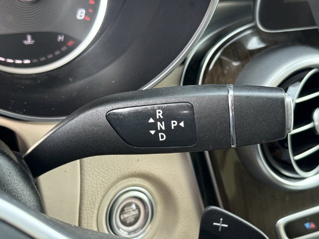 Used 2021 Mercedes-Benz GLC 300 image 22