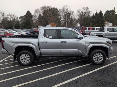 New 2025 Toyota Tacoma image 2