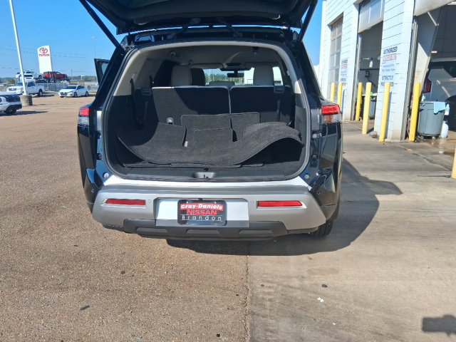 Certified 2025 Nissan Pathfinder SL FWD image 7