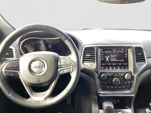 Used 2018 Jeep Grand Cherokee Altitude image 9