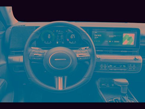 Used 2024 Hyundai Kona SEL image 4