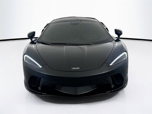 Used 2023 McLaren GT image 2