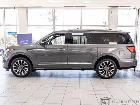 Used 2021 Lincoln Navigator L Reserve w/ Luxury Package AWD/4WD image 6